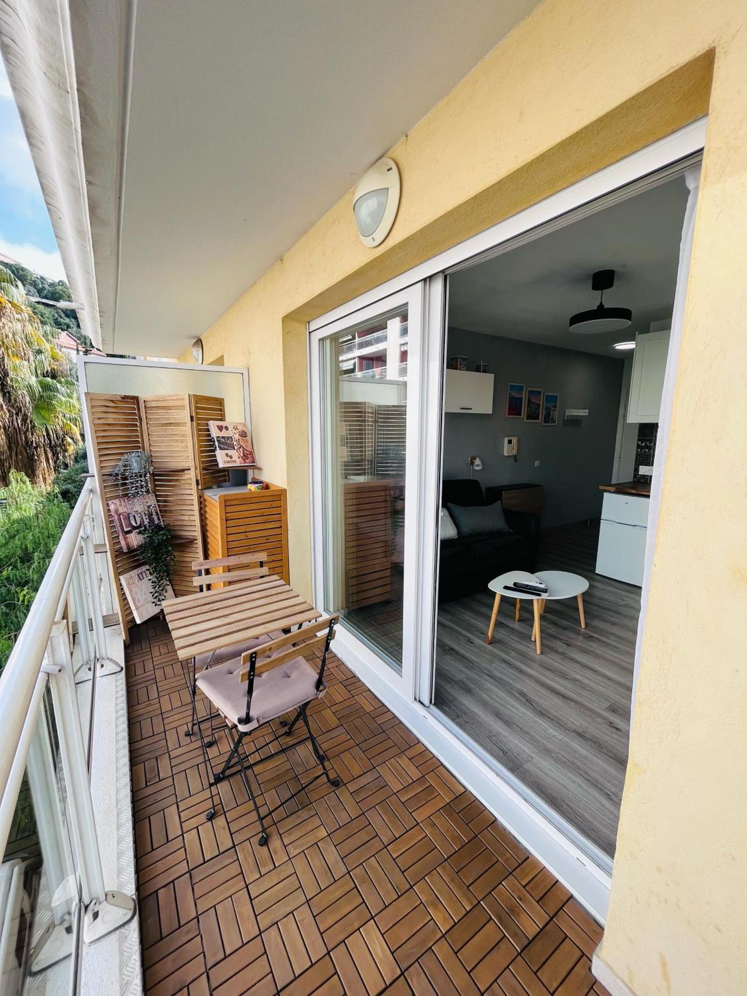 Studio Terrasse Et Parking Prive Nice Exterior photo